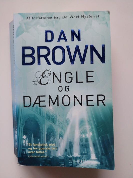 Dan Brown - Engle og Dæmoner